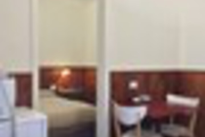 Room 71 of 123