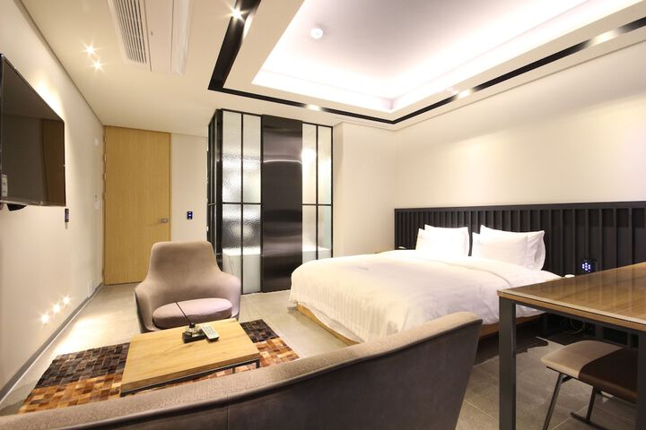 Room 11 of 59