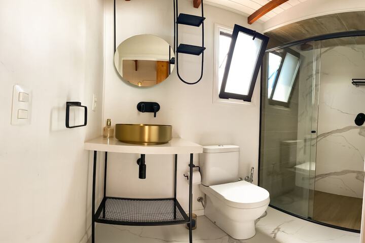 Room 15 of 22