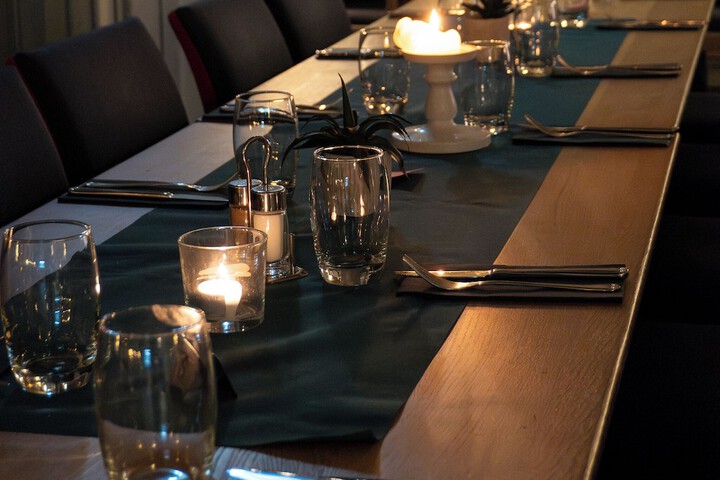 Dining 24 of 34