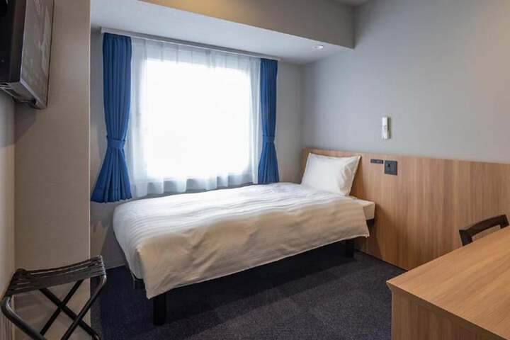 Room 9 of 45