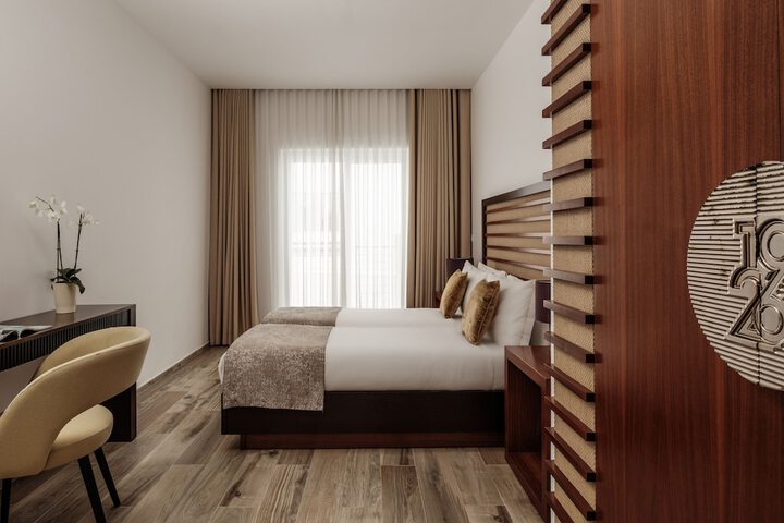 Room 15 of 79