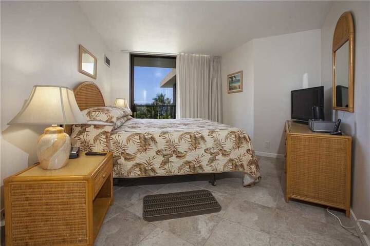Kauhale Makai 605 Condo in Kihei, HI