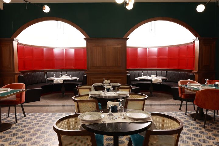 Dining 71 of 103