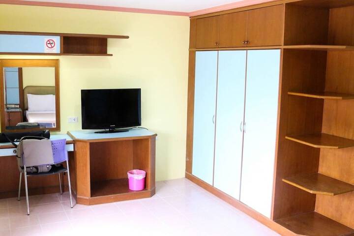 Room 2 of 22