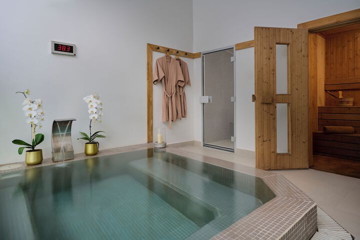Spa 63 of 113