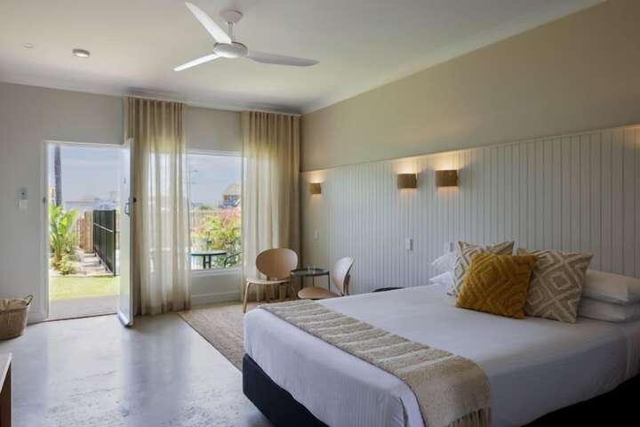 Room 8 of 30