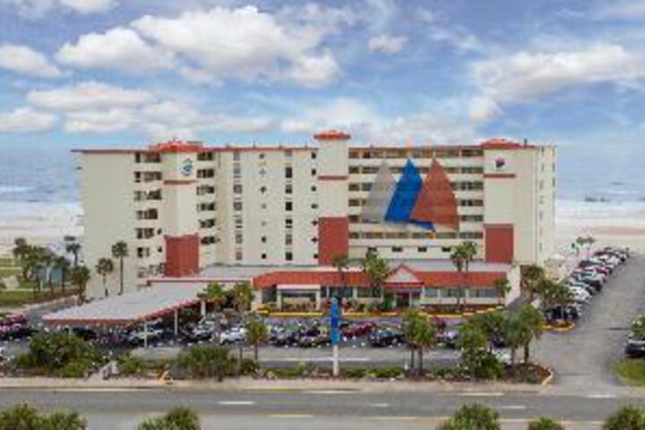 Hotel 27 of 53