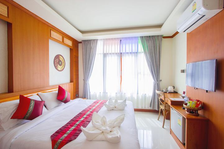 Room 8 of 40