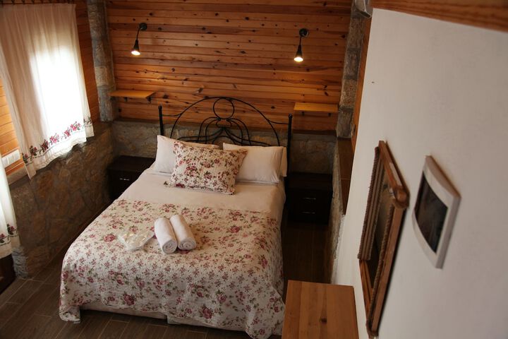 Room 5 of 70