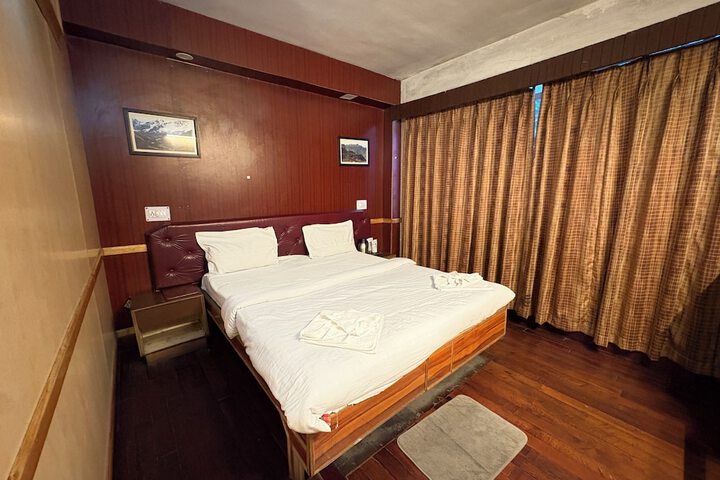 Room 5 of 23