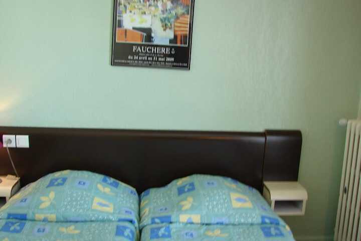 Room 7 of 43