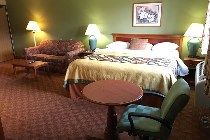 1 King Bed (11 of 16)