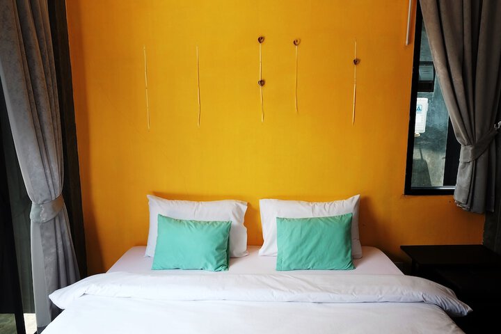 Room 5 of 21
