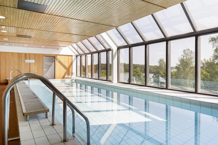 Hotel with Pool