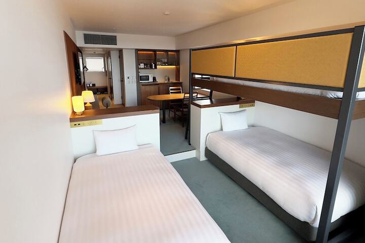 Room 25 of 111