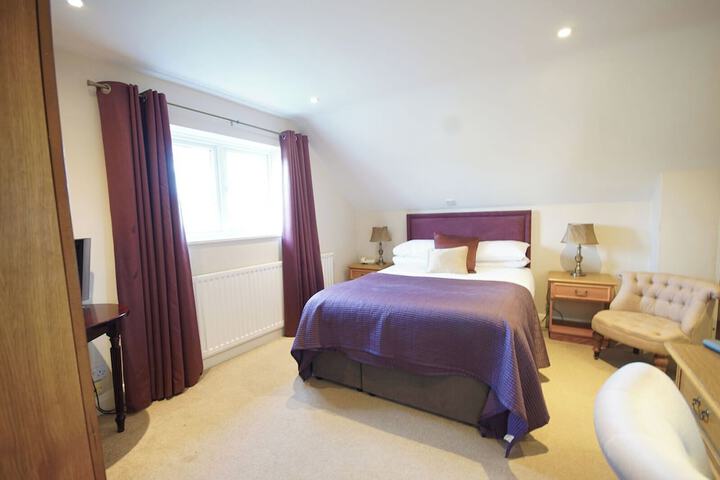 Room 9 of 35