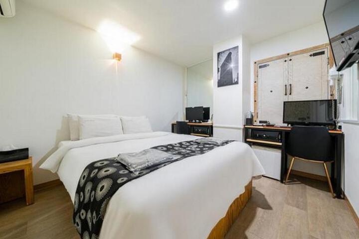 Goyang Hwajeong VOLE Hotel