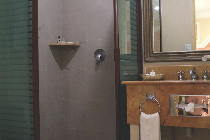 Room 19 of 27