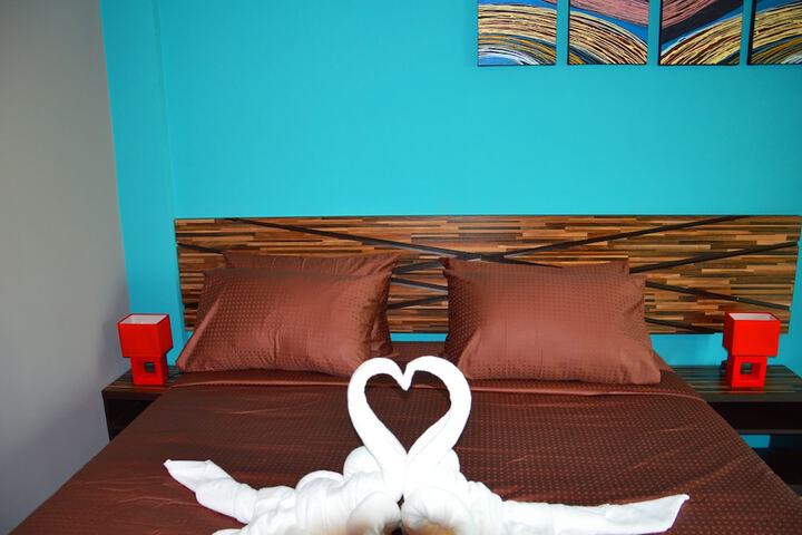 Room 26 of 91