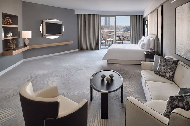 Room 50 of 103
