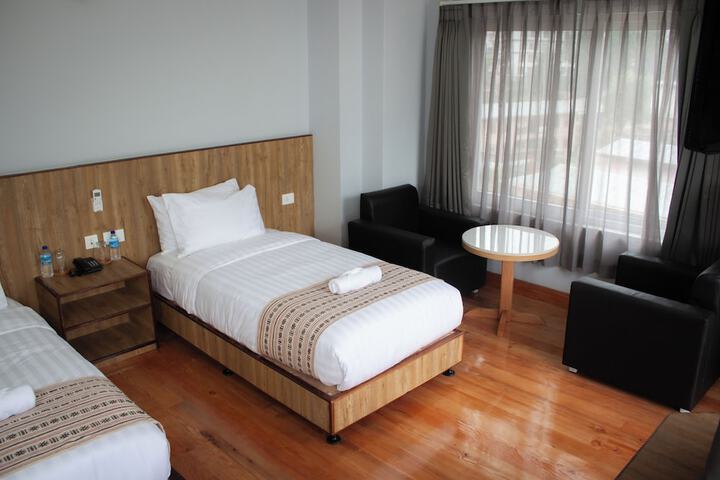 Room 3 of 35