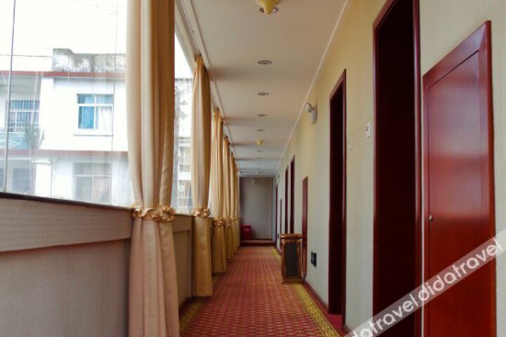 Longyang Hotel