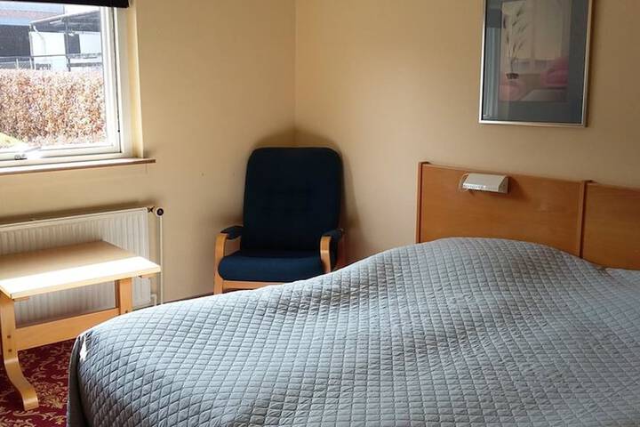 Room 7 of 34