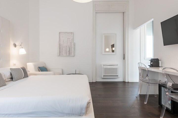 Room 2 of 57