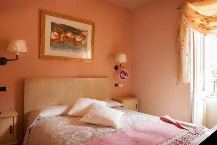 Room 17 of 48