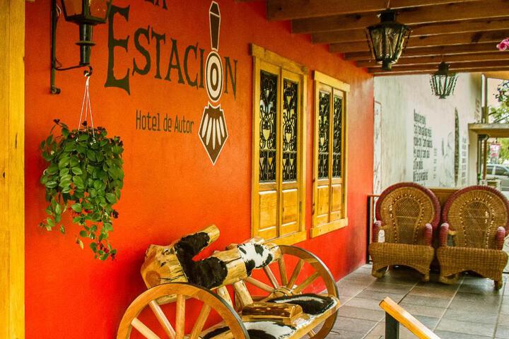 Exterior of Hotel La Estacion