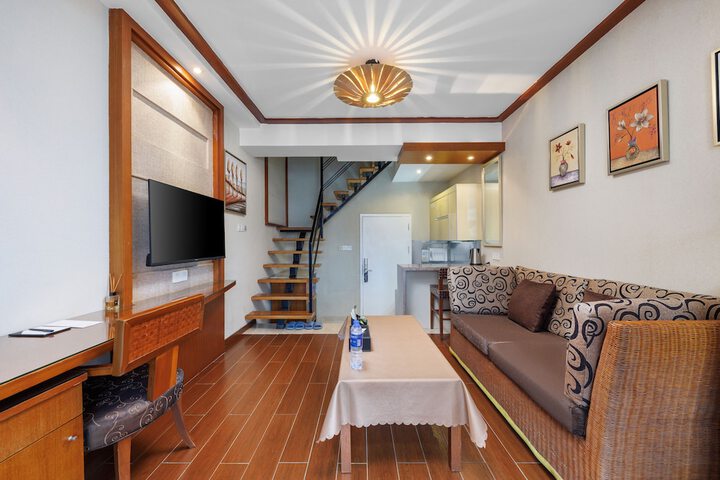 Room 4 of 41