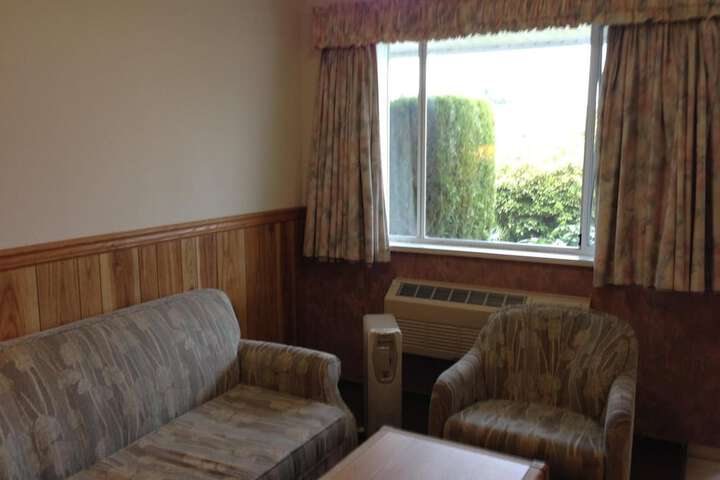 Room 26 of 46