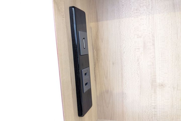 Room 10 of 26