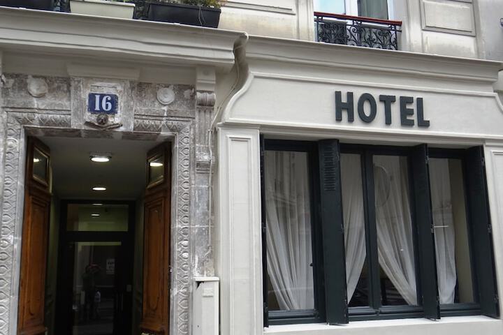 Hotel 33 of 34