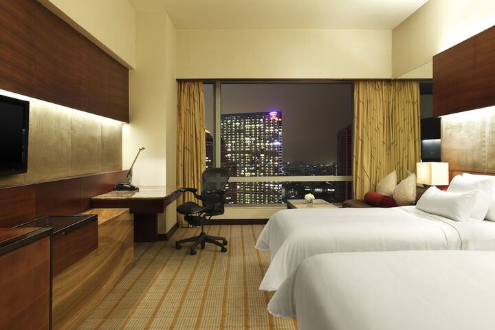 Room 48 of 152