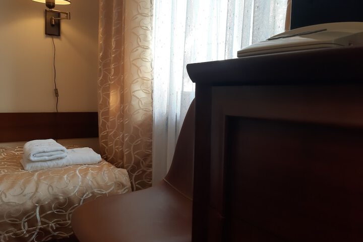 Room 34 of 77