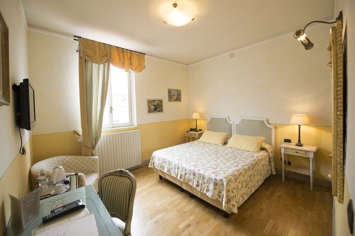 Room 17 of 113