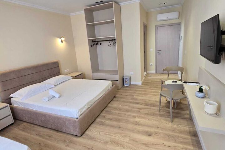 Room 18 of 54