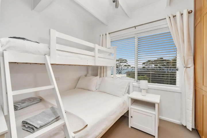 Room 4 of 14
