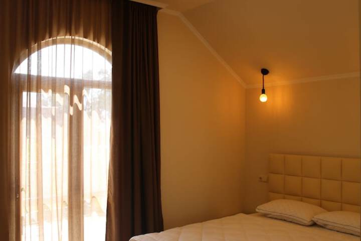 Room 50 of 72