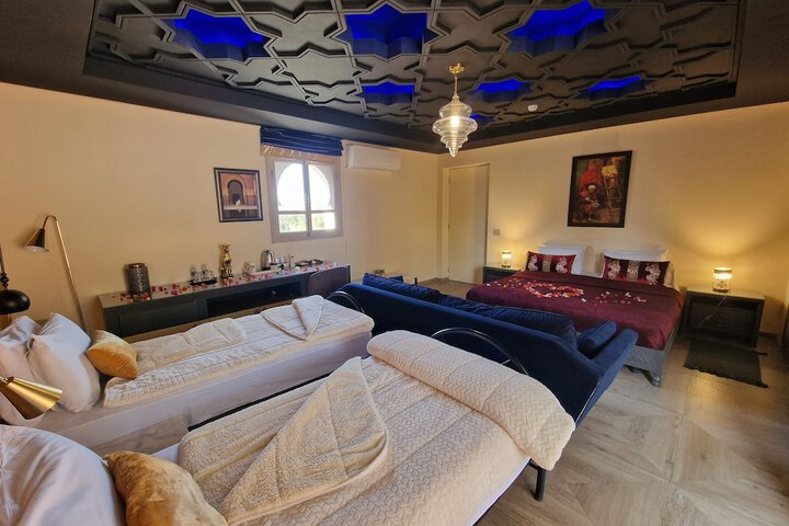 Room 19 of 99