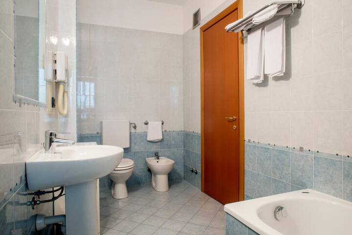 Room 19 of 27