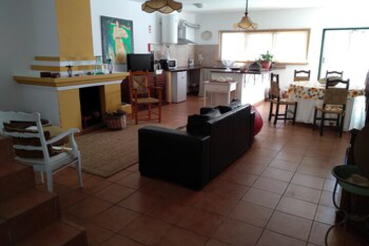 House With 2 Bedrooms in Pedrogão With Enclosed Garden and Wifi