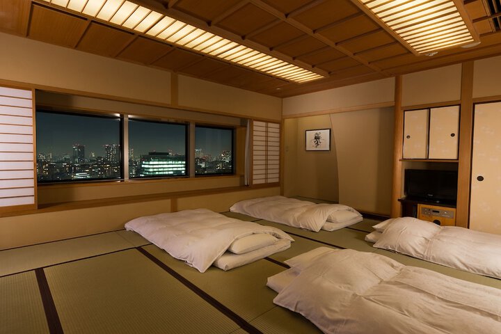 Room 12 of 65
