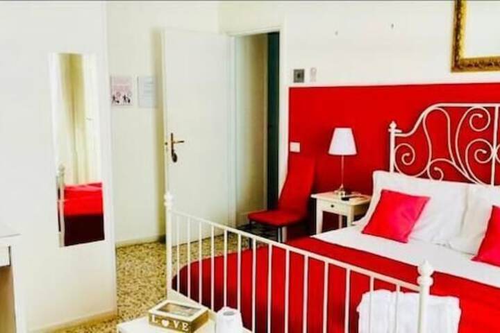 Room 29 of 61