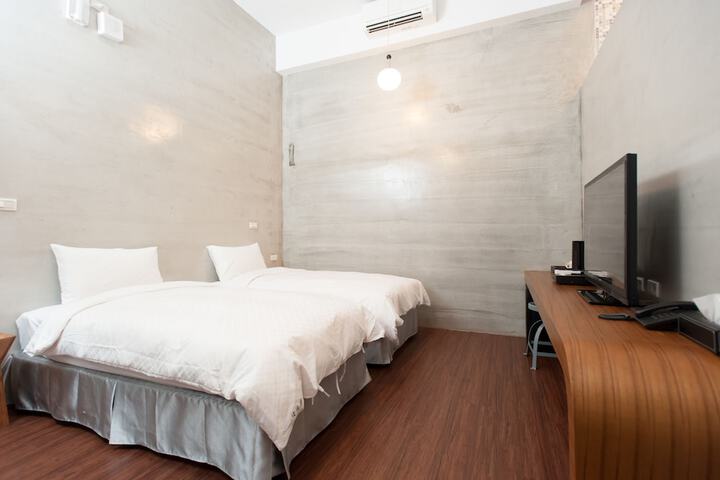 Room 17 of 56