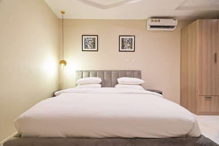 Room 14 of 31