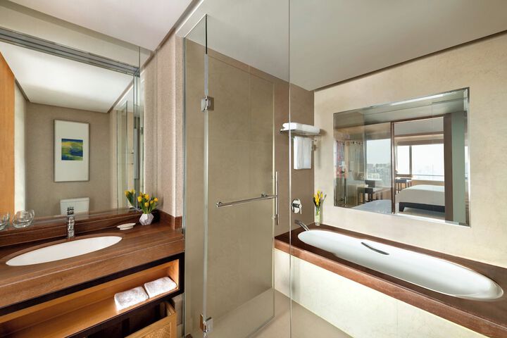 Room 15 of 81