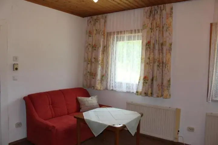 Room 2 of 14